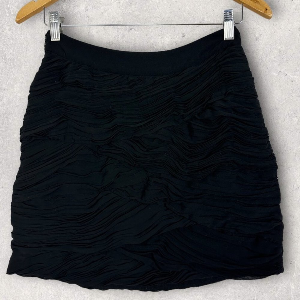Yumi Kim Black Ruffle‎ Mini Skirt Size Small Style HE-001 Minimal Contemporary S
